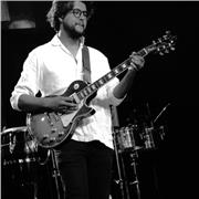 Desarrolla la habilidad de tocar y dominar tu instrumento, con lecciones practicas y dinámicas