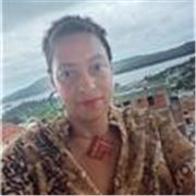 I am a native English speaker with 20 years experience, teaching all ages. I am a Cambridge University alumni