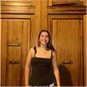 Estudiante de traducción e interpretación (último año de carrera). Podría impartir clases de inglés hasta 2º bachillerato. 