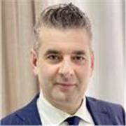 Professionista per aiuto compiti in diritto