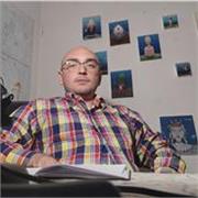 Insegnante di pittura per studenti e studentesse di ogni grado