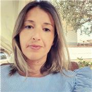 Laureata in Giurisprudenza. Professionista . Dsponibile per lezioni di diritto civile e penale