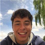 Soy un estudiante de Traducción e Interpretación, que busca dar clases de inglés a nivel de ESO. Tengo 18 años y he estado 1 mes y medio en Brighton y también en Galway