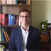 Docente di ruolo nei licei (dottorato di ricerca in Storia Greca e laurea magistrale in Filologia Classica) propone lezioni privat