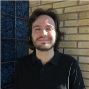 Arquitecto profesor particular ofrece clases de física/matemáticas y materias de la rama tecnológica como dibujo técnico o tecnología. Apoyo general a todos los niveles tanto de ciencias como humanidades e Historia del Arte
