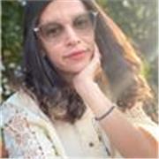 Maestra paciente y dinámica para niños, adolescentes y adultos.