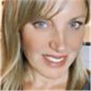 Profesora de inglés con amplia experiencia, NATIVA, imparte clases online a niños y adultos.