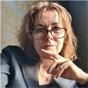 Insegnante di italiano, con esperienza e vasta cultura, offre lezioni per strani principianti e livelli più avanzati