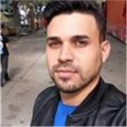 Soy una persona joven con conocimientos en matemática, y algunas otras materias, con ganas de trabajar y transmitir los conocimientos adquiridos.