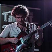 Clases de guitarra eléctrica, lenguaje, composición, harmonía, improvisación