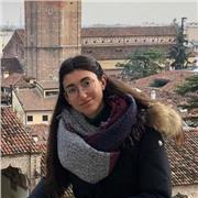 Laureata magistrale in Lettere classiche abilitata all'insegnamento offre lezioni di latino, greco e italiano