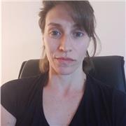 Farmacéutica para dictado de clases de materias inherentes a la carrera