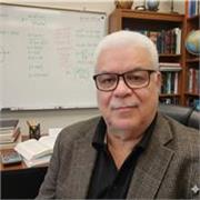 Profesor de física profesional graduado en universidad pedagógica experiencia 15 años