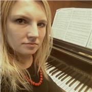 Klavierunterricht auf Deutsch, Englisch und Polnisch