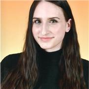 Online Deutsch Nachhilfe mit herzlicher und kommunikativer Lehrerin