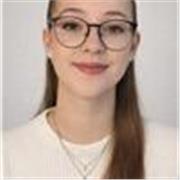 Motivierte Abiturientin ich gebe verständliche und erfolgreiche Nachhilfe in Mathematik bis zur 12 Klasse 