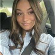 Anita, studentessa universitaria diplomata al Liceo Scientifico (Scienze Applicate). Aiuto compiti per medie e elementari