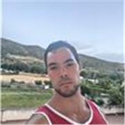 Chico de 24 años con capacidad de impartir clases de ciencias, idiomas, y preparador físico de cara a deportes 