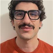 Offro lezioni personalizzate adattate alle esigenze e al livello di ogni studente, online o in presenza.