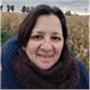 Profesora de matemáticas de nivel inicial, medio y superior
