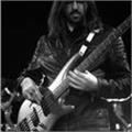 Clases presenciales y online de bajo eléctrico. especializado en rock y metal, slap, tapping, fingerstyle, púa y thumping
