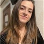 Profesora de piano, lenguaje musical y educación auditiva