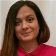 Laureata in psicologia impartisce lezioni a studenti di scuole elementari, medie e superiori