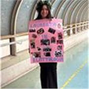 Laureata in Biologia con C1 di Inglese.
Napoli

