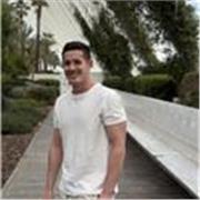 Me llamo Daniel, soy trabajador social y llevo más de 9 años entrenando Muay Thai. Soy una persona cercana, proactiva y empática. 