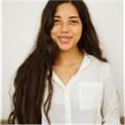Sprachen und Mathe Nachhilfe von motivierender Coach Nirina