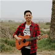 Profesor de Guitarra, Piano y Teoría Musical para niños y adultos