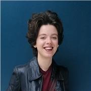 Jeune diplômée en théâtre, passionnée par les langues, propose des cours d'espagnol pour des élèves de la 6e à la terminale.