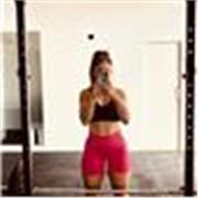 Profesora de entrenamiento personal adaptada a cualquier situación.