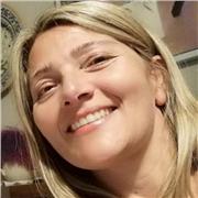 Se sei uno studente nelle canne, o un adulto stufo di balbettare, provami! L'inglese è uno strumento meraviglioso!