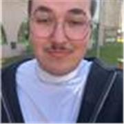 Élève de Terminale Bac Pro Métiers du Commerce et de la Vente 
 notions d’anglais avancées et scolaires