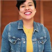 Profesional con sólida formación en ciencias de la salud, conocimiento del inglés y una marcada vocación por la enseñanza