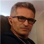 Leciono inglês edificando valores e construindo futuros para novos horizontes