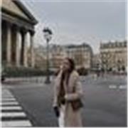 Profesora de apoyo escolar, especializada en lengua y matemáticas