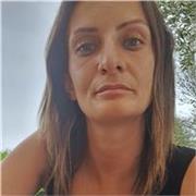 Diplomata al Liceo Linguistico e con livello B2 di Inglese, offre lezioni di Inglese