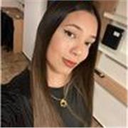 Profesora de educación especial brinda clases de Español a aquellos que estén interesados en mejorar la fluidez del lenguaje