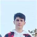 Joven con extenso rango de conocimiento, con ganas de enseñar y ayudar a chavales con las tareas/deberes, ámbitos de estudio