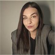 Laureata magistrale in Psicologia dell'educazione, maestra di sostegno