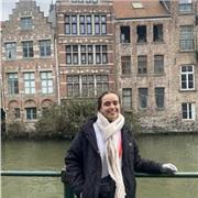 Profesora de primaria de castellano, soy de Chile. Con experiencia en la enseñanza de la lectoescritura.