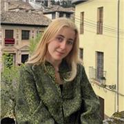 Mi nombre es Paula. Estudio 3 economía en la USAL. Me ofrezco para cuidar niños y/o apoyar con las tareas de clase