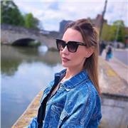 I describe myself as a very positive person,with sens of humour.Some of my strengths are responsibility and punctuality.