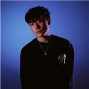 I'm a musical theatre performer from the states, training here in London. Educating modern informal English words and sentences.