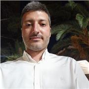 Docente di ruolo e laureato in Fisica impartisce lezioni di matematica e fisica di ogni ordine e grado