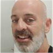Quieres aprender informática sin complicaciones?
Soy Kiko, profesor con experiencia ayudando a personas de todas las edades
