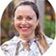 Instructora de Hatha yoga, yoga integral y masaje Tailandés a domicilio