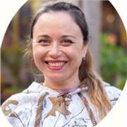 Instructora de Hatha yoga, yoga integral y masaje Tailandés a domicilio